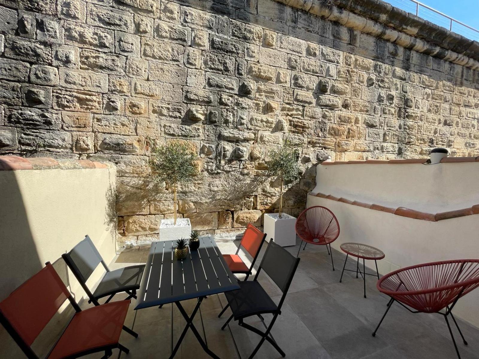 Maison Cosy, 2 Chambres, Adossee Aux Remparts Vakantiehuis *